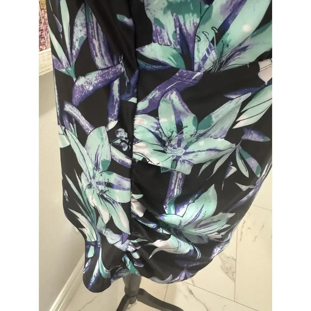Women’s Sz 18W Caribbean Sand Swim Top Beautiful
